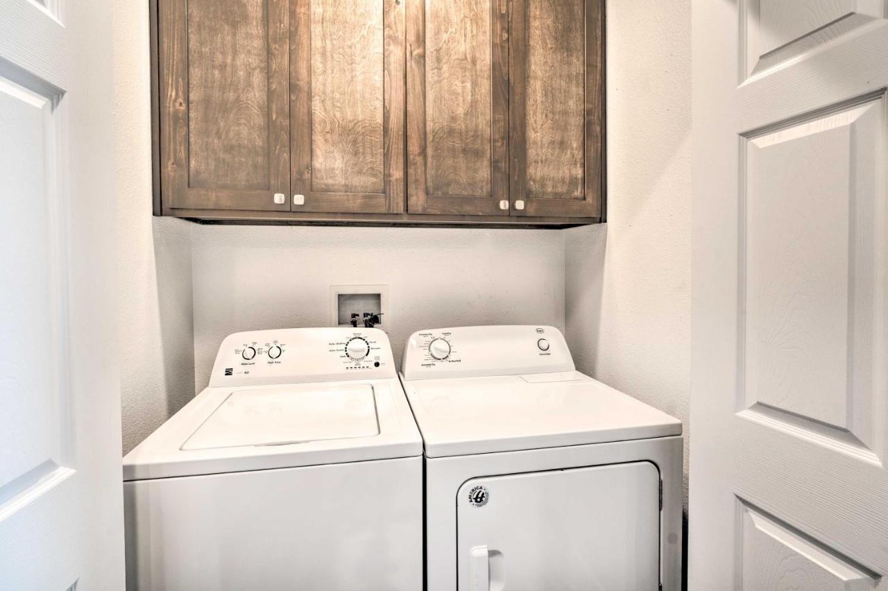 Pet-Friendly Retreat - 1 Block To Colorado River! Bullhead City Exterior foto